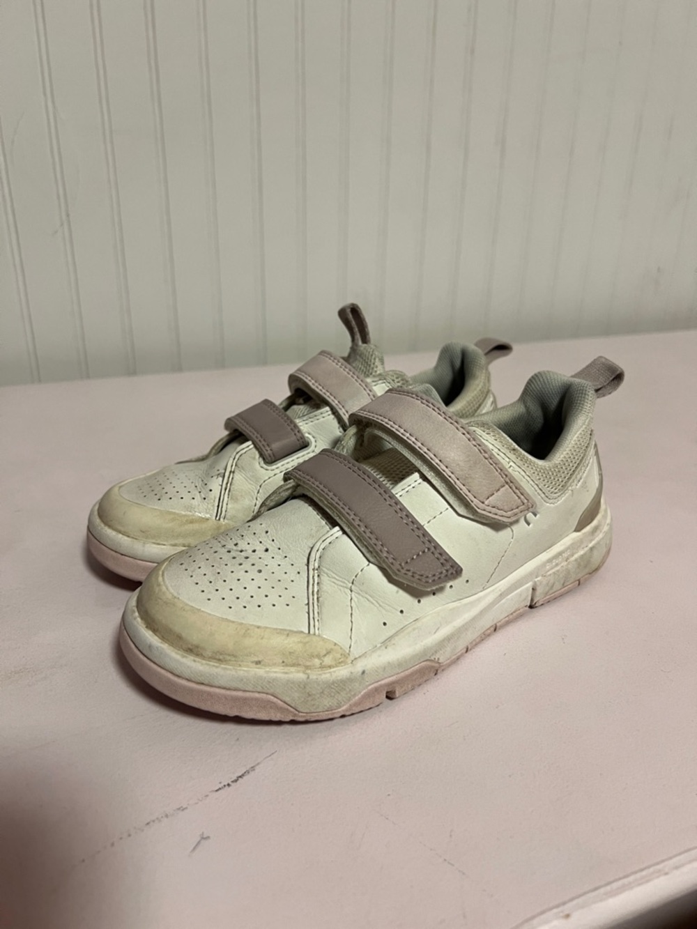 On Running Kids White and Taupe Velcro Sneakers